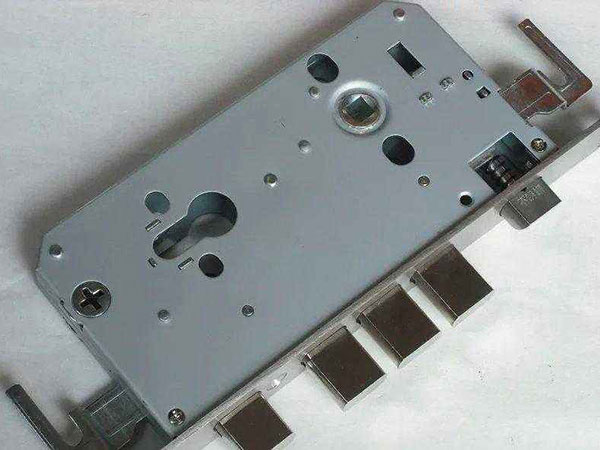 红花岗24小时上门开锁公司